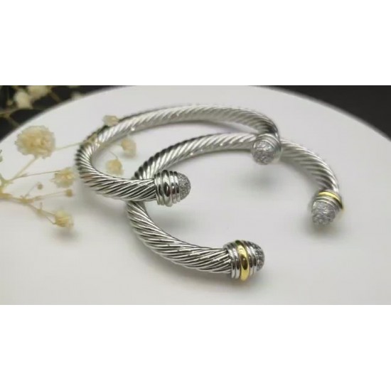 Hl86A20David Yurman 7mm金色带钻半边钻手镯。分色、银色两款 建议适合佩戴的手围15-20cm