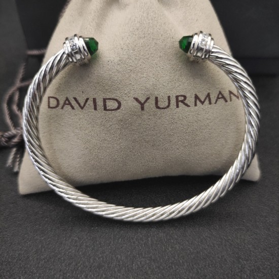 Hl65900David Yurman 5mm镶嵌石深绿钻头手镯。建议适合佩戴的手围15-20cm