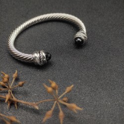 Hl76A20David Yurman 7mm旋转头黑钻头手镯。建议适合佩戴的手围16-20cm