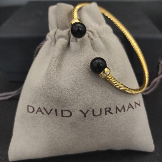 Hl86900  David Yurman  3mm金色黑玛瑙手镯。建议适合佩戴的手围15-19cm