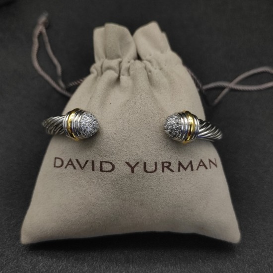 Hl890A20David Yurman 7mm半边钻分色手镯。建议适合佩戴的手围16-20cm