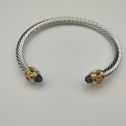 Hl76A00David Yurman  5MM金头菱角紫钻手镯。建议适合佩戴的手围15-20cm