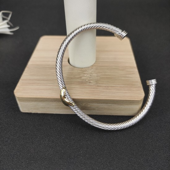 Hl86800David Yurman 4mm单X手镯。建议适合佩戴的手围15-20cm