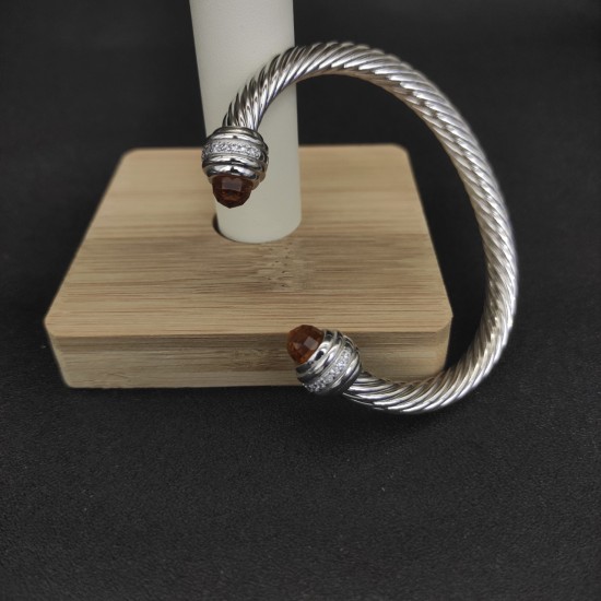 Hl76A20David Yurman 7mm镶嵌石香槟钻头手镯。建议适合佩戴的手围16-20cm