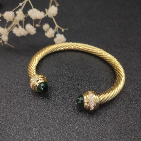 Hl76A20David Yurman 7mm金色镶嵌石深绿钻头手镯。建议适合佩戴的手围16-20cm