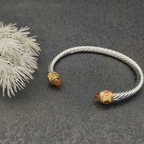 Hl76A00David Yurman  5MM金头菱角香槟钻手镯。建议适合佩戴的手围15-20cm