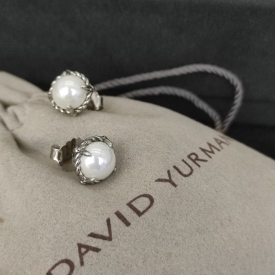 Hl76750David Yurman  主石8mm 四爪耳钉。紫、蓝、黄、黑、珍珠、五种款式