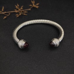 Hl76A20David Yurman 7mm镶嵌石红钻头手镯。建议适合佩戴的手围16-20cm