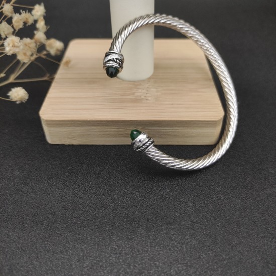 Hl75900David Yurman 5mm旋转镶嵌钻深绿钻手镯。建议适合佩戴的手围15-20cm