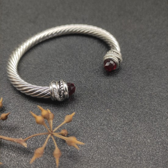 Hl87A20David Yurman 7mm旋转头红钻头手镯。建议适合佩戴的手围16-20cm