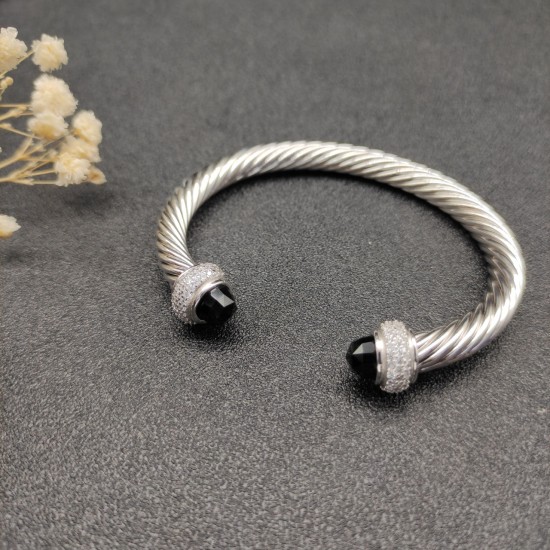 Hl87A20David Yurman 7mm满钻黑钻头手镯。建议适合佩戴的手围16-20cm