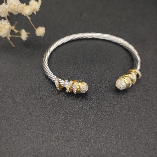 Hl86900David Yurman 4mm缠绕纽线镶钻手镯。建议适合佩戴的手围15-20cm