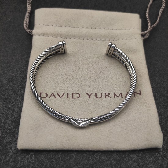 Hl76A20David Yurman  7MM三纽线交叉带钻X手镯。建议适合佩戴的手围15-20cm