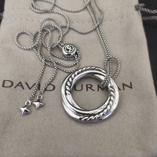 Hl86A10David Yurman 30mm白金色圆形满钻项链。 链条粗1.5mm，长度90cm可调节