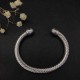 Hl87A20David Yurman 7mm半边钻银色手镯。建议适合佩戴的手围16-20cm