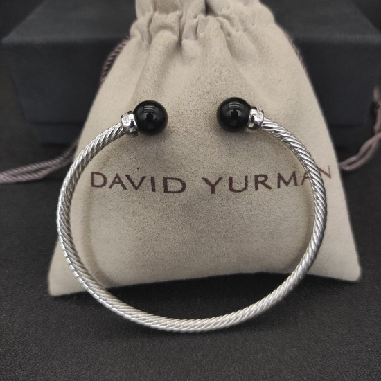 Hl86900David Yurman  3mm银色黑玛瑙手镯。建议适合佩戴的手围15-19cm