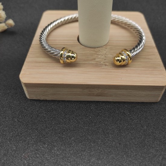 Hl76900David Yurman 5mm带钻圆头分色手镯。建议适合佩戴的手围15-20cm