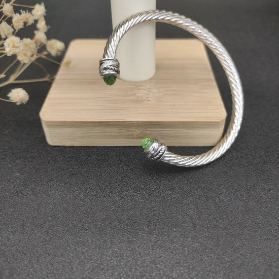 Hl75900David Yurman 5mm旋转镶嵌钻浅绿钻手镯。建议适合佩戴的手围15-20cm