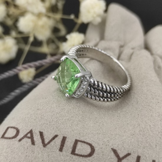 Hl76700David Yurman 小号密钉绿钻戒指，尺寸：美号，6-7-8-9，四个号