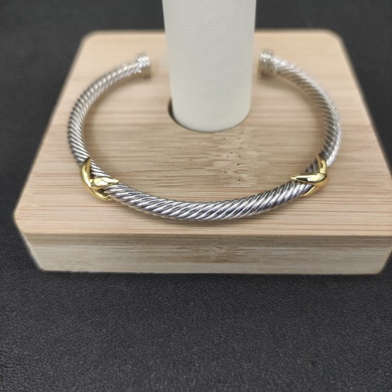 Hl86900David Yurman 4mm双X手镯。建议适合佩戴的手围15-20cm