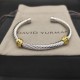 单配件Hl76900双配件Hl75A00David Yurman 5mm绿钻配件手镯。单配件和双配件两个款式。建议适合佩戴的手围15-20cm