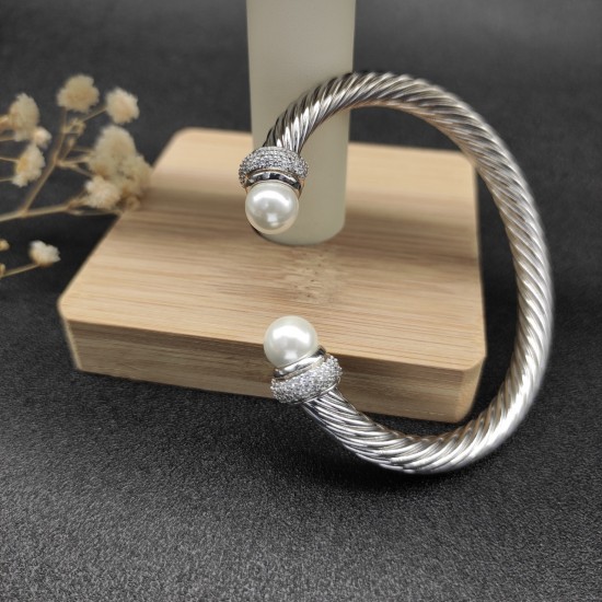 Hl76A20David Yurman 7mm满钻珍珠手镯。建议适合佩戴的手围16-20cm