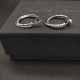 Hl767500David Yurman  纽线镶钻银色耳环。 内径约2cm