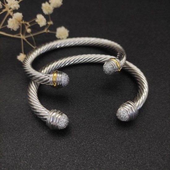 Hl86A20David Yurman 7mm金色带钻半边钻手镯。分色、银色两款 建议适合佩戴的手围15-20cm