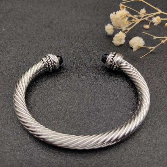 Hl76A20David Yurman 7mm旋转头黑钻头手镯。建议适合佩戴的手围16-20cm