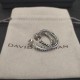 Hl767500David Yurman  纽线镶钻银色耳环。 内径约2cm