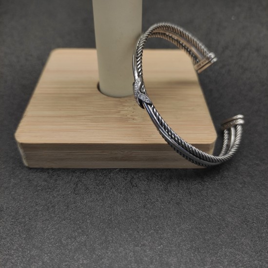 Hl76A20David Yurman  7MM三纽线交叉带钻X手镯。建议适合佩戴的手围15-20cm