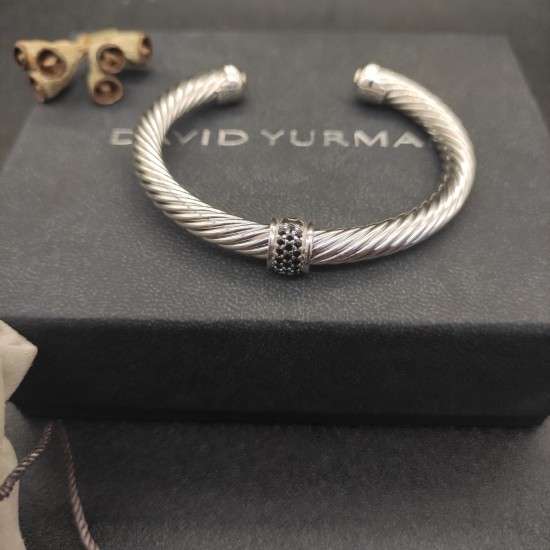 Hl65A20David Yurman 7mm银色圆珠黑钻手镯。建议适合佩戴的手围16-20cm