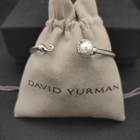 Hl76900David Yurman 3mm珍珠主人手镯。有17cm和19cm两个尺寸。建议适合佩戴的手围15-18cm