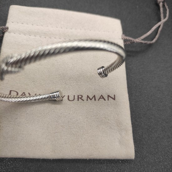 Hl86800David Yurman 4mm满钻单X手镯。建议适合佩戴的手围15-20cm