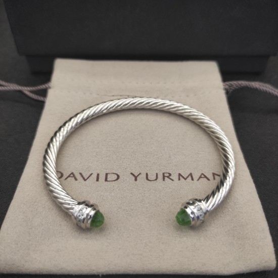 Hl65900David Yurman 5mm镶嵌石浅绿钻头手镯。建议适合佩戴的手围15-20cm