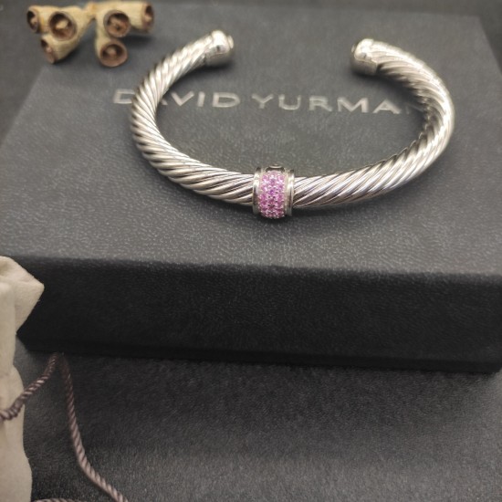 Hl75A20David Yurman 7mm银色圆珠粉钻手镯。建议适合佩戴的手围16-20cm