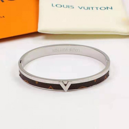 【Louis Vuitton - LV】