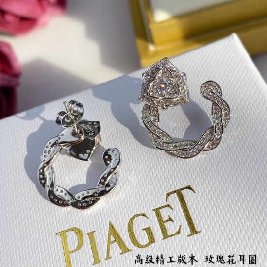 （编号2120）5140B3009️⃣2️⃣5️⃣两种佩戴方法   [色]PIAGET✨✨重！磅！推！出！！！伯爵玫瑰花耳圈，杨幂同款。没有女人能抗拒这种魅力吧？