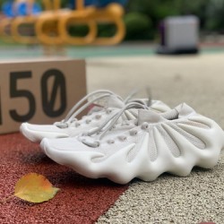 椰子450灰白 性价比版本偏小0.5-1码Adidas Yeezy 450 火山小笼包 灰白椰子450跑步鞋H68038