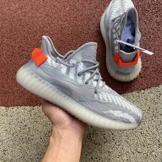 350v3尾灯水滴 Yeezy 350 V3 Runner 粉水滴鞋面夜光半透明橡胶覆盖，类似于水滴的流体轮廓，非常独特 依然Boost加持 FC9215