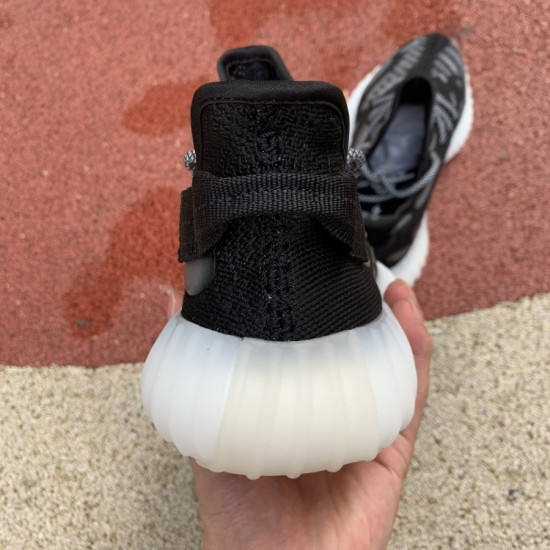 350v3黑白水滴 Yeezy 350 V3 Runner 粉水滴鞋面夜光半透明橡胶覆盖，类似于水滴的流体轮廓，非常独特 依然Boost加持 FC9219