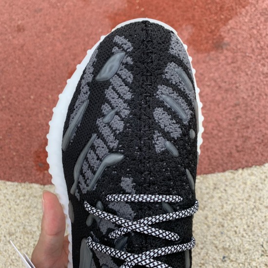 350v3黑白水滴 Yeezy 350 V3 Runner 粉水滴鞋面夜光半透明橡胶覆盖，类似于水滴的流体轮廓，非常独特 依然Boost加持 FC9219