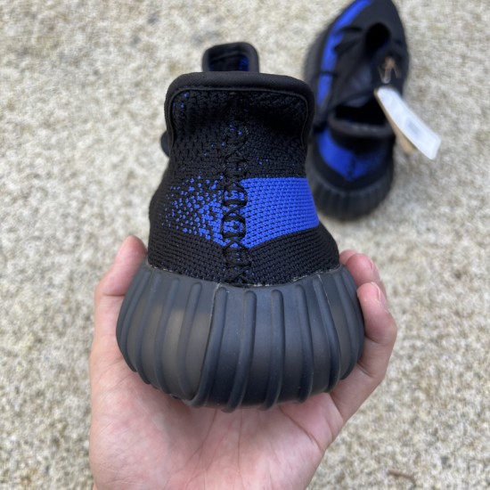 350v2黑蓝 纯原版⚡️偏小0.5-1码⚠️adidas Yeezy Boost 350 V2黑蓝 皇家蓝 GY7164