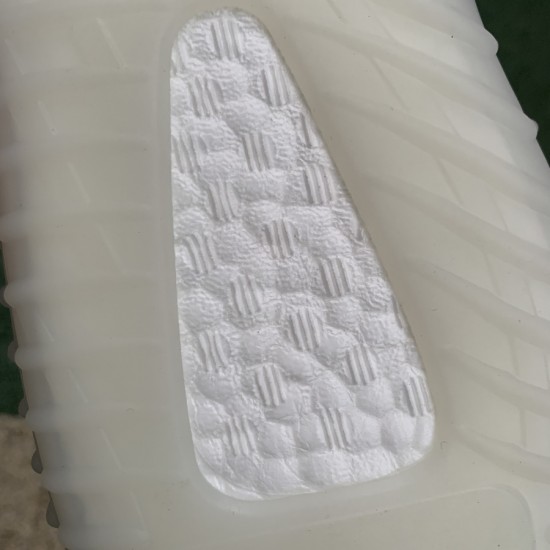 350v2透明冰蓝 特供版LJR出品偏小0.5-1码adidas Yeezy Boost 350 V2“Mono Ice”GW2869