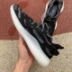 350v3黑白水滴 Yeezy 350 V3 Runner 粉水滴鞋面夜光半透明橡胶覆盖，类似于水滴的流体轮廓，非常独特 依然Boost加持 FC9219