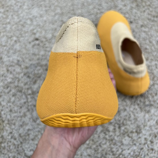 椰子玉米 全新版本登陆⚡️Adidas Originals Yeezy Knit Runer Sulfur 黄色硫磺袜套 GW5353