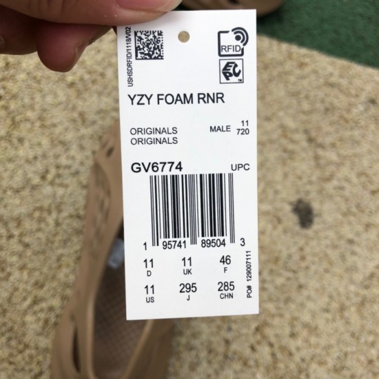 洞洞鞋棕褐色 adidas originals Yeezy Foam Runner &quot;Mist&quot; 潮流 运动凉鞋 棕褐色 薄雾 GV6774