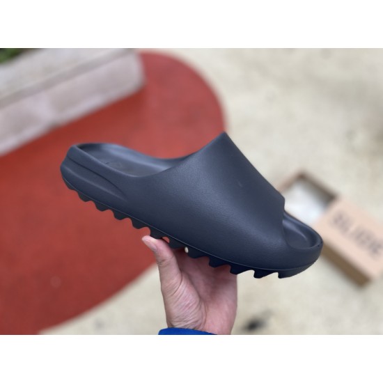 椰子拖鞋黑色 adidas Yeezy Slide “Onyx” hq6448