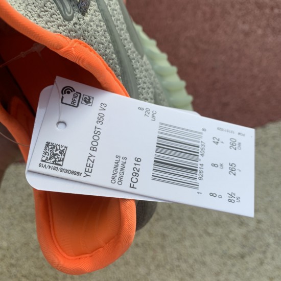 350v3灰橘水滴  Yeezy 350 V3 Runner 粉水滴鞋面夜光半透明橡胶覆盖，类似于水滴的流体轮廓，非常独特 依然Boost加持 FC9215