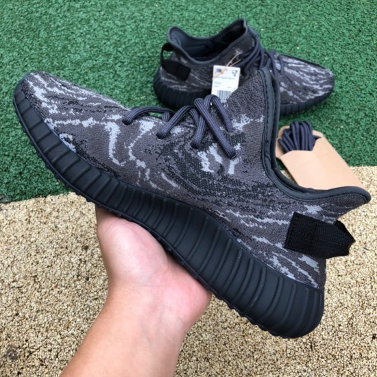 350v2黑灰 纯原版  Adidas Yeezy 350 V2黑灰橙 椰子ID4811